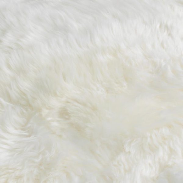 RUG-2PELT-NAT1_351d5966-ff5f-43d7-9bbf-69d29fb47492 Natural Sheepskin Cushion