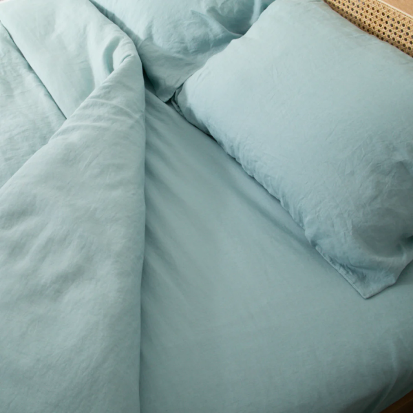 Aqua 100% Linen Fitted Sheet